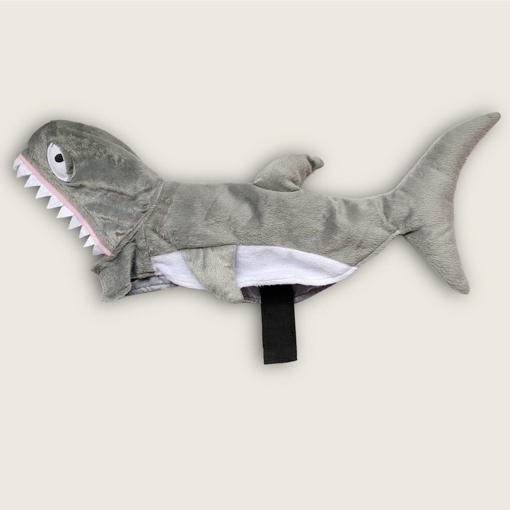 Michaels’ Halloween Gray Shark Small Dog/Cat Costume